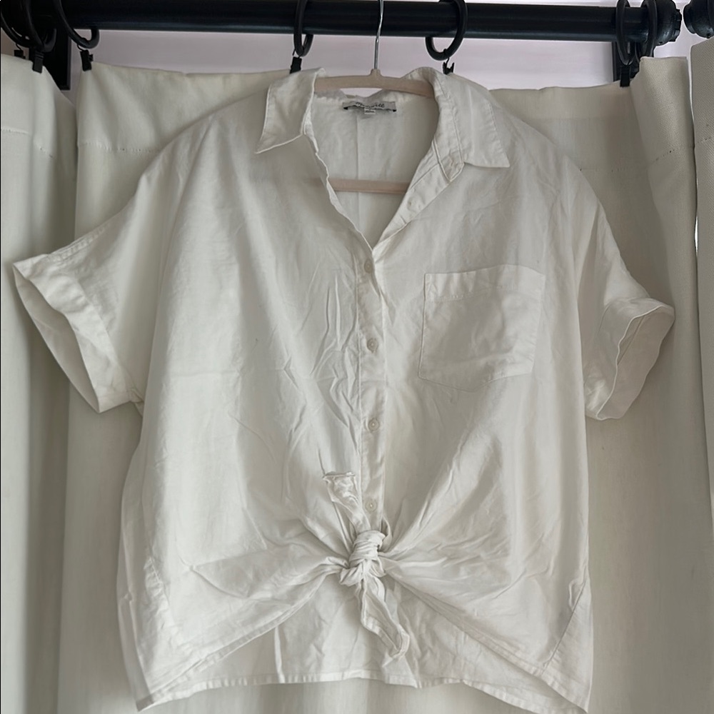 Madewell Chic White Button-Up Shirt